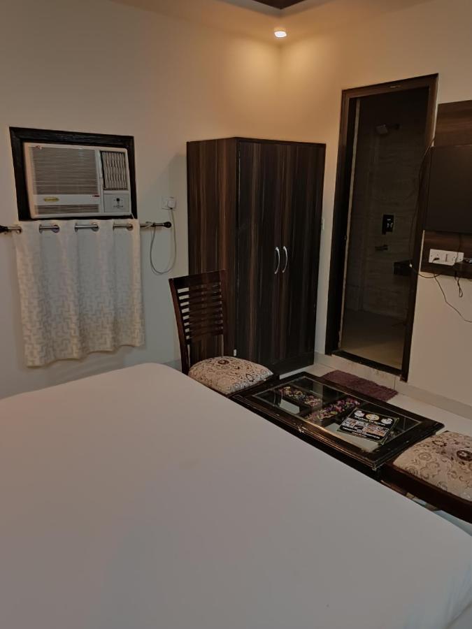 Hotel Aerotech Near Igi Airport New Delhi Exterior photo