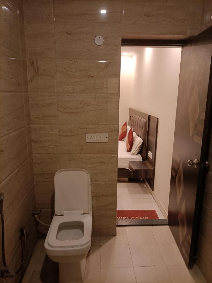 Hotel Aerotech Near Igi Airport New Delhi Exterior photo