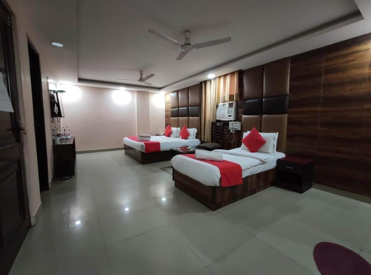 Hotel Aerotech Near Igi Airport New Delhi Exterior photo