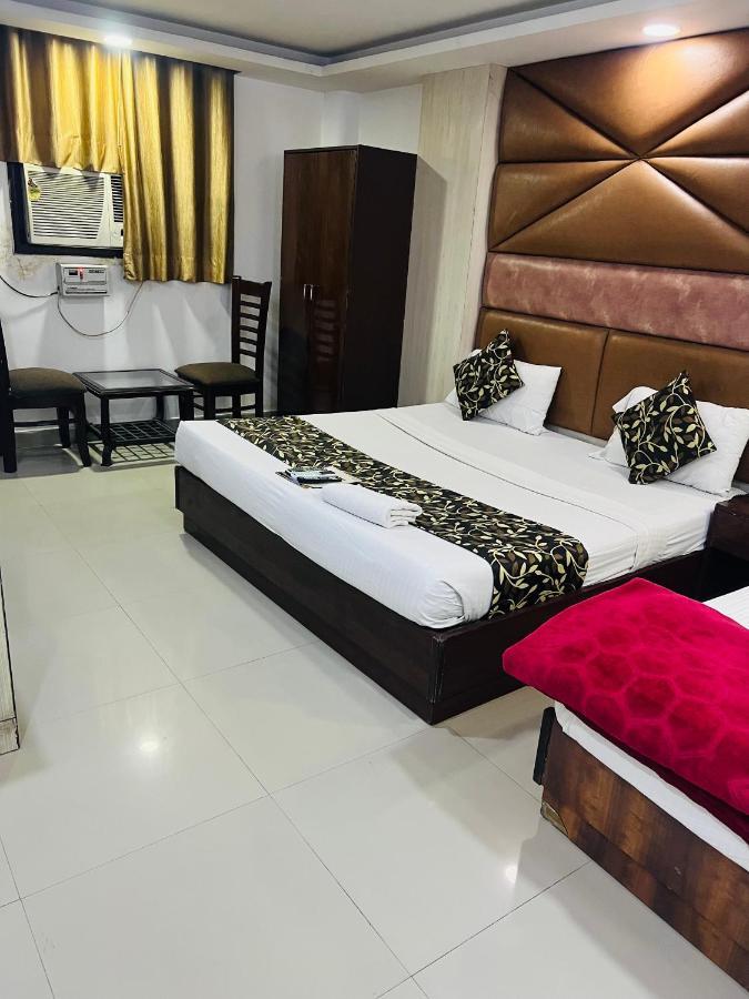 Hotel Aerotech Near Igi Airport New Delhi Exterior photo