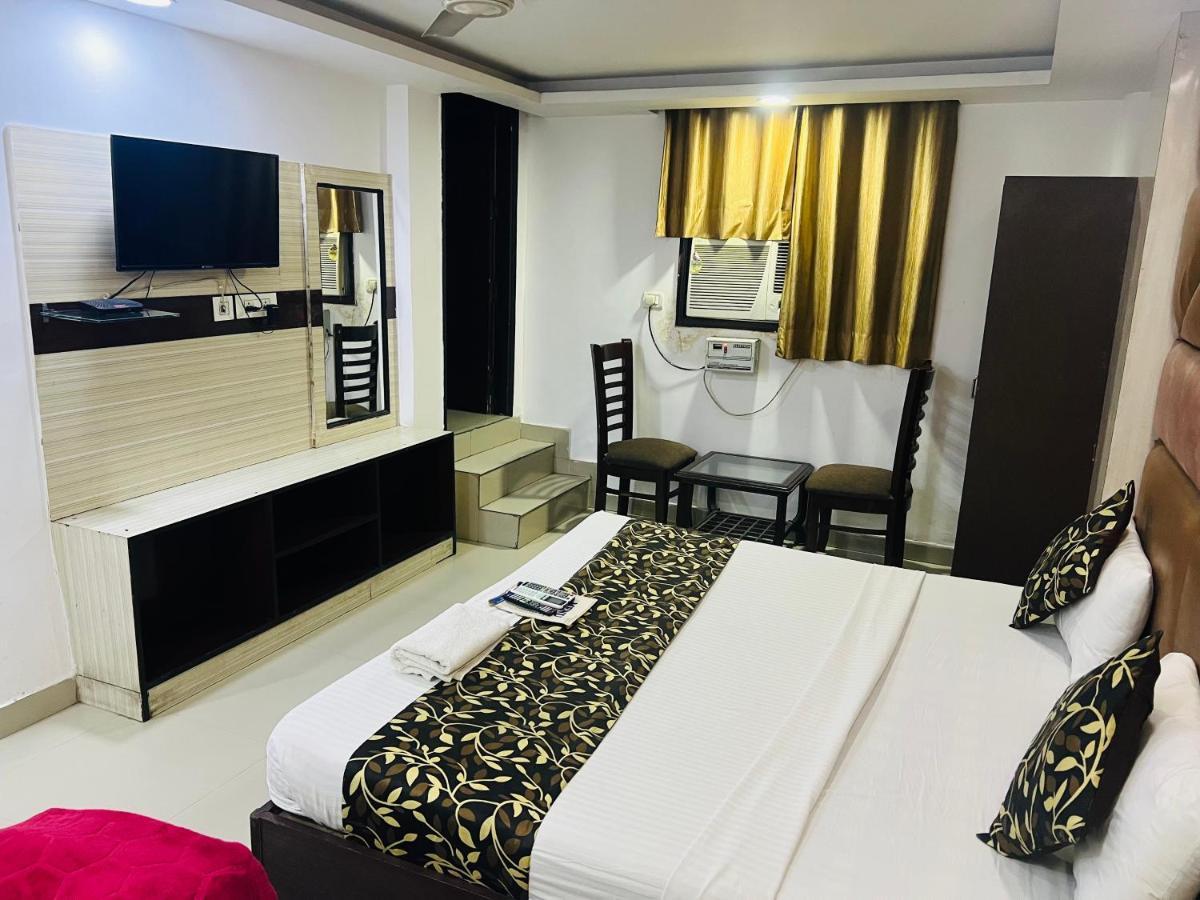 Hotel Aerotech Near Igi Airport New Delhi Exterior photo